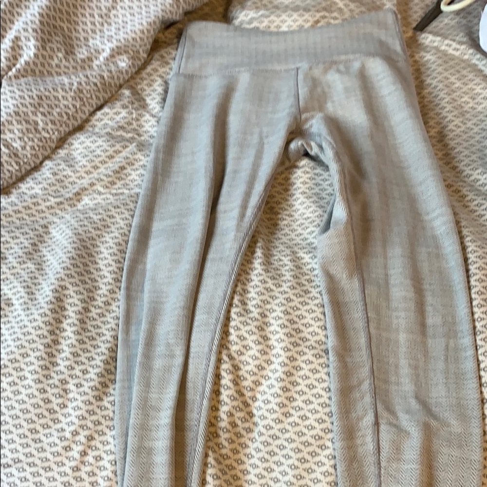 grey leggings
